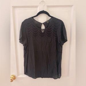 Ella Moss Top with Scalloped Lace Front Detail